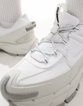 Nike Zoom Vomero 5 White