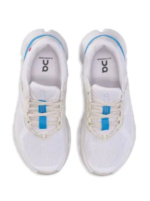On RunnIng CloudRunner 2 White With Ligh Blue