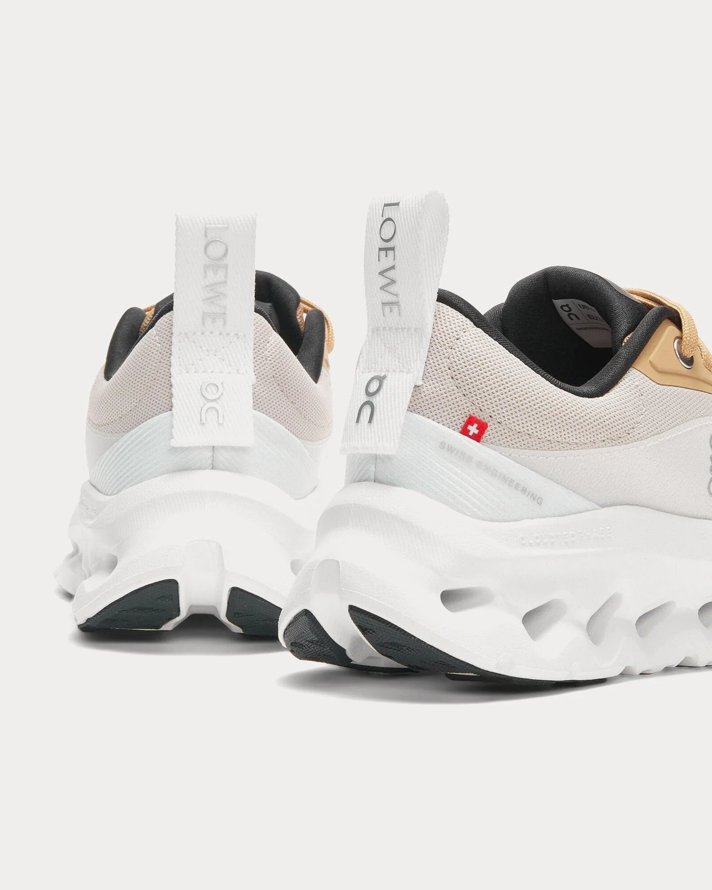 On Cloud Loewe 2 Tan White